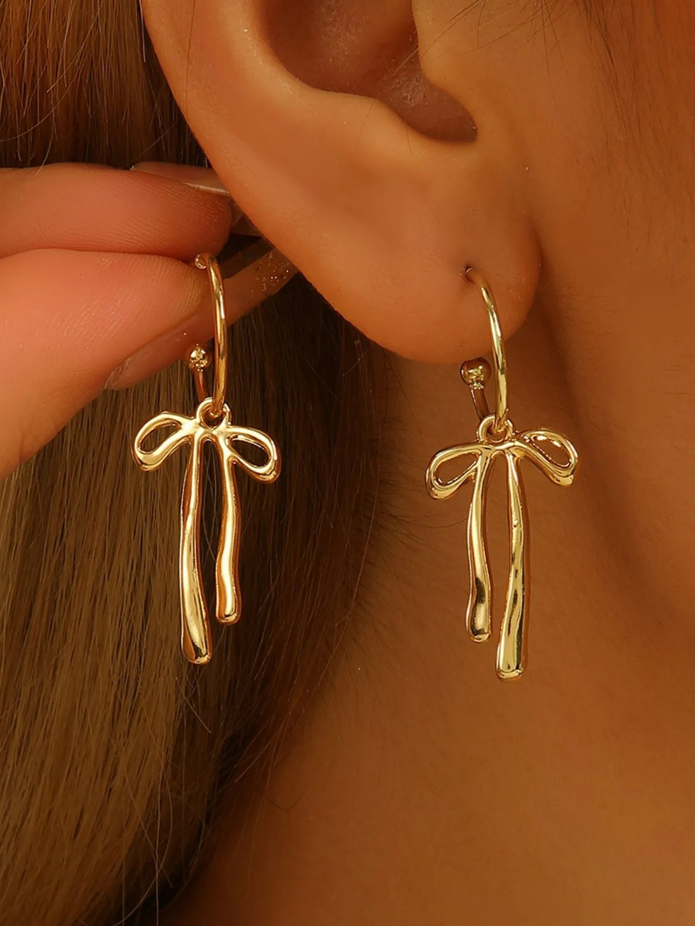 18K Gold-Plated Bow Tie Drop Earrings - Lookzlike