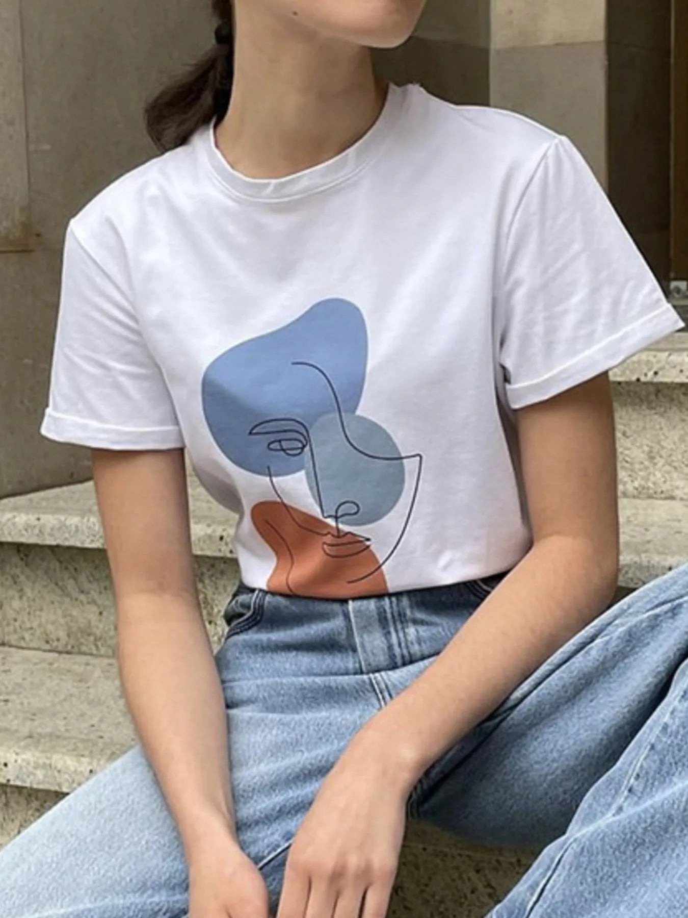 Abstract Face Graphic Casual Round Neck T-Shirt - Lookzlike