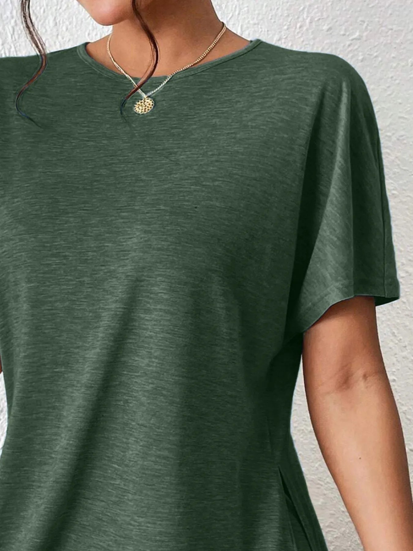 Casual Round Neck T-Shirt and Shorts Set - Lookzlike