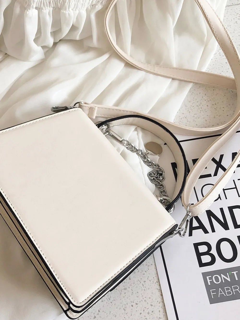 Chain PU Leather Detachable Shoulder Strap Handbag - Lookzlike