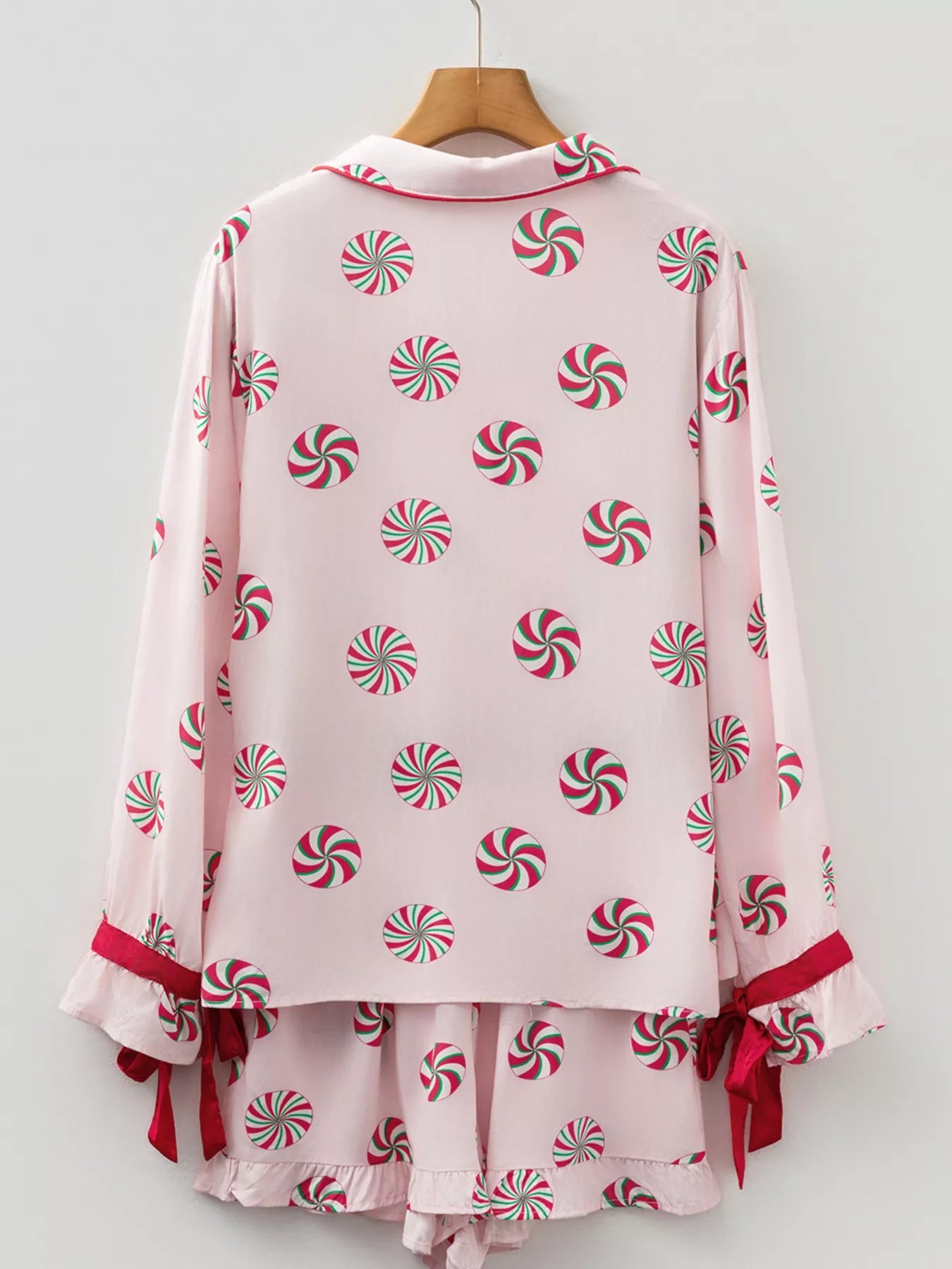Christmas Candy Contrast Trim Bow Knot Top and Shorts 2pcs Pajama Set designed for comfort and style at Lookzlike