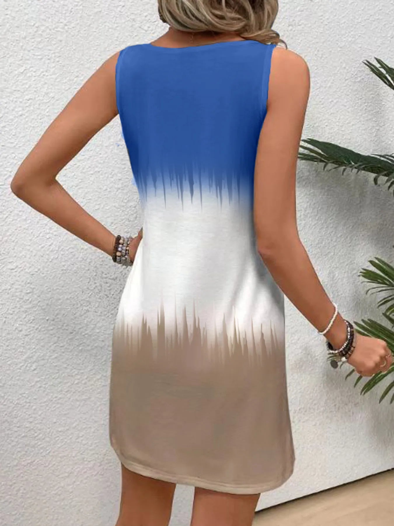 Color Block Round Neck Tank Dress - Lookzlike