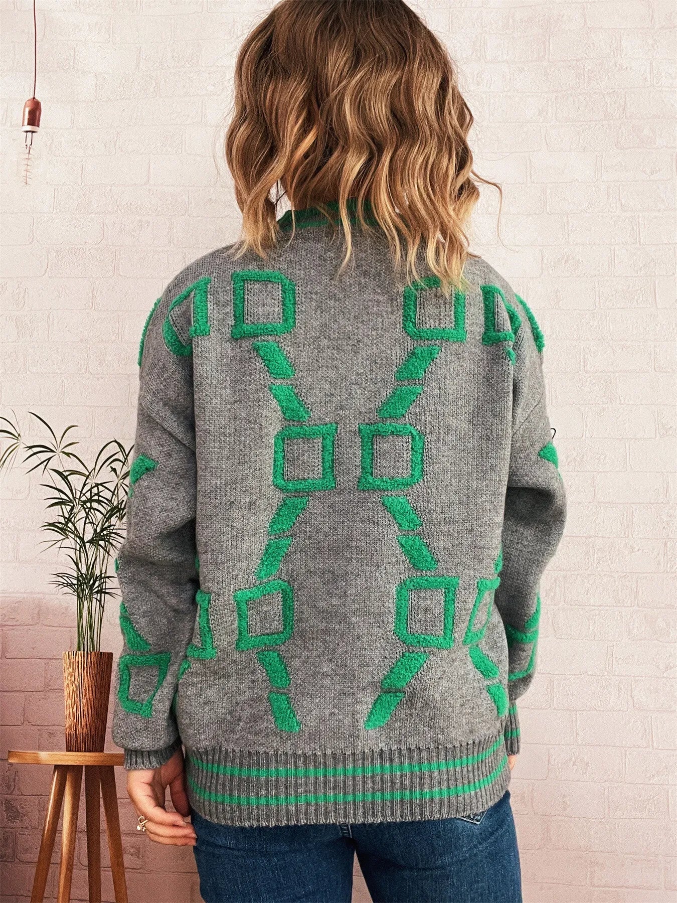 Contrast Round Neck Long Sleeve Sweater designed for comfort and style at Lookzlike
