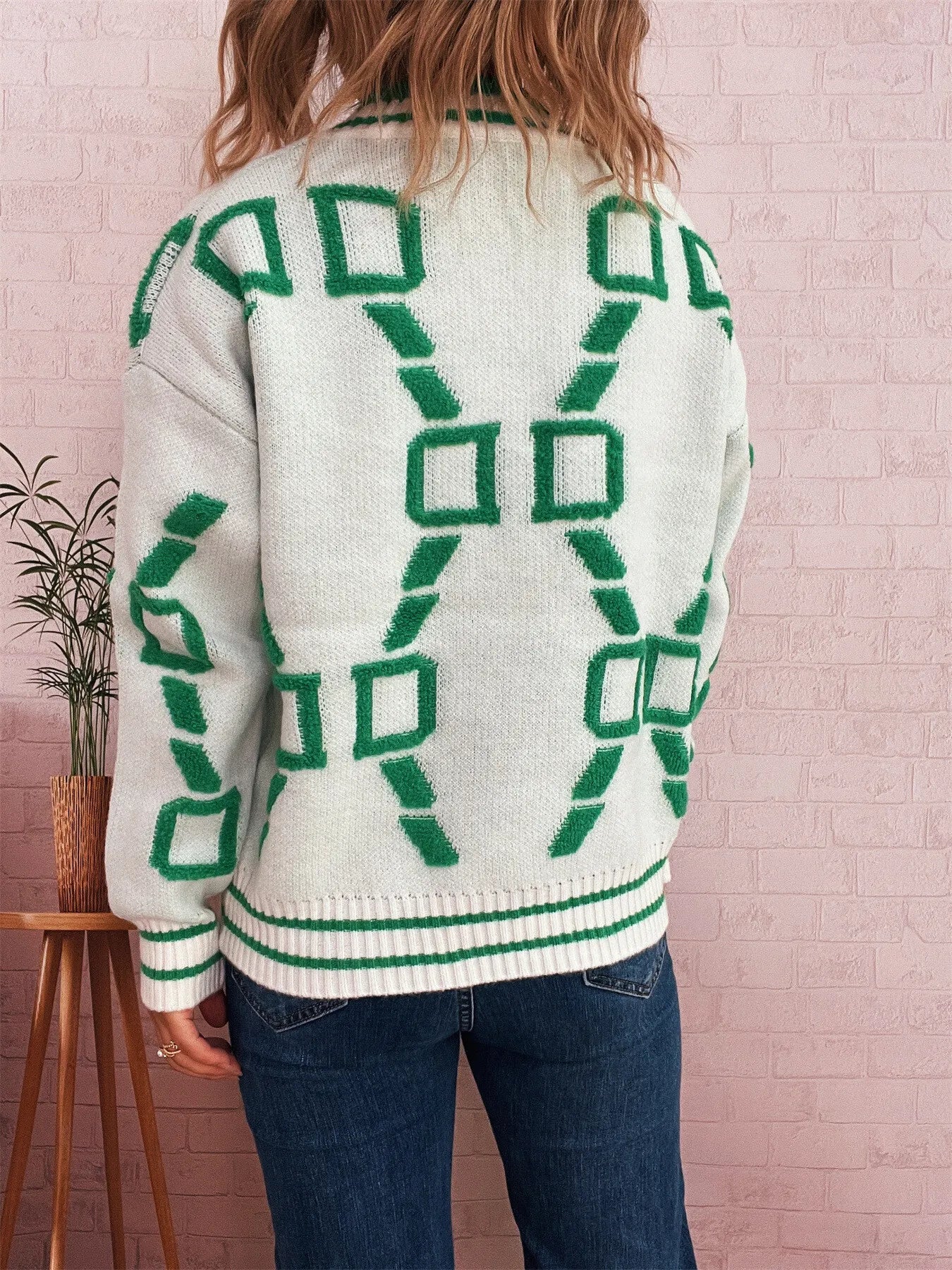 Contrast Round Neck Long Sleeve Sweater designed for comfort and style at Lookzlike