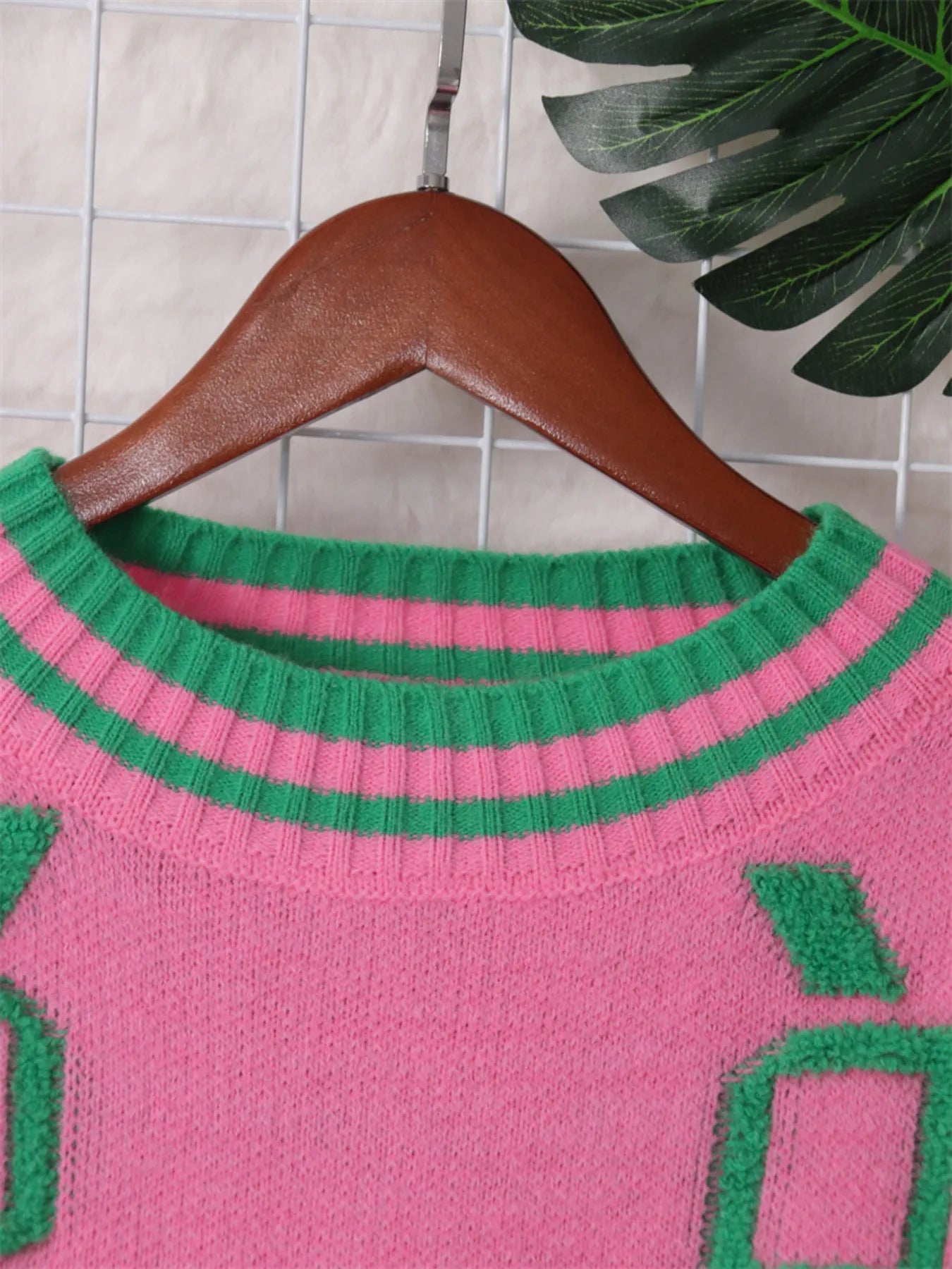 Contrast Round Neck Long Sleeve Sweater designed for comfort and style at Lookzlike