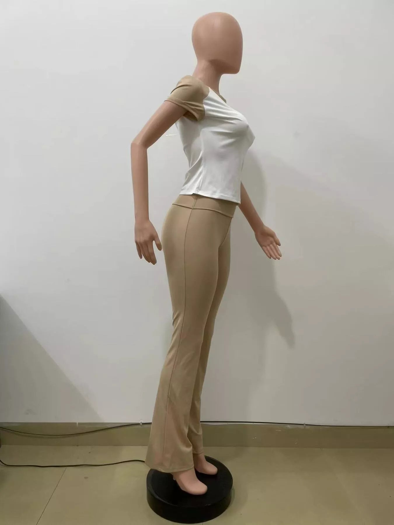 Contrast Short Sleeve Tee and Pants Set designed for comfort and style at Lookzlike