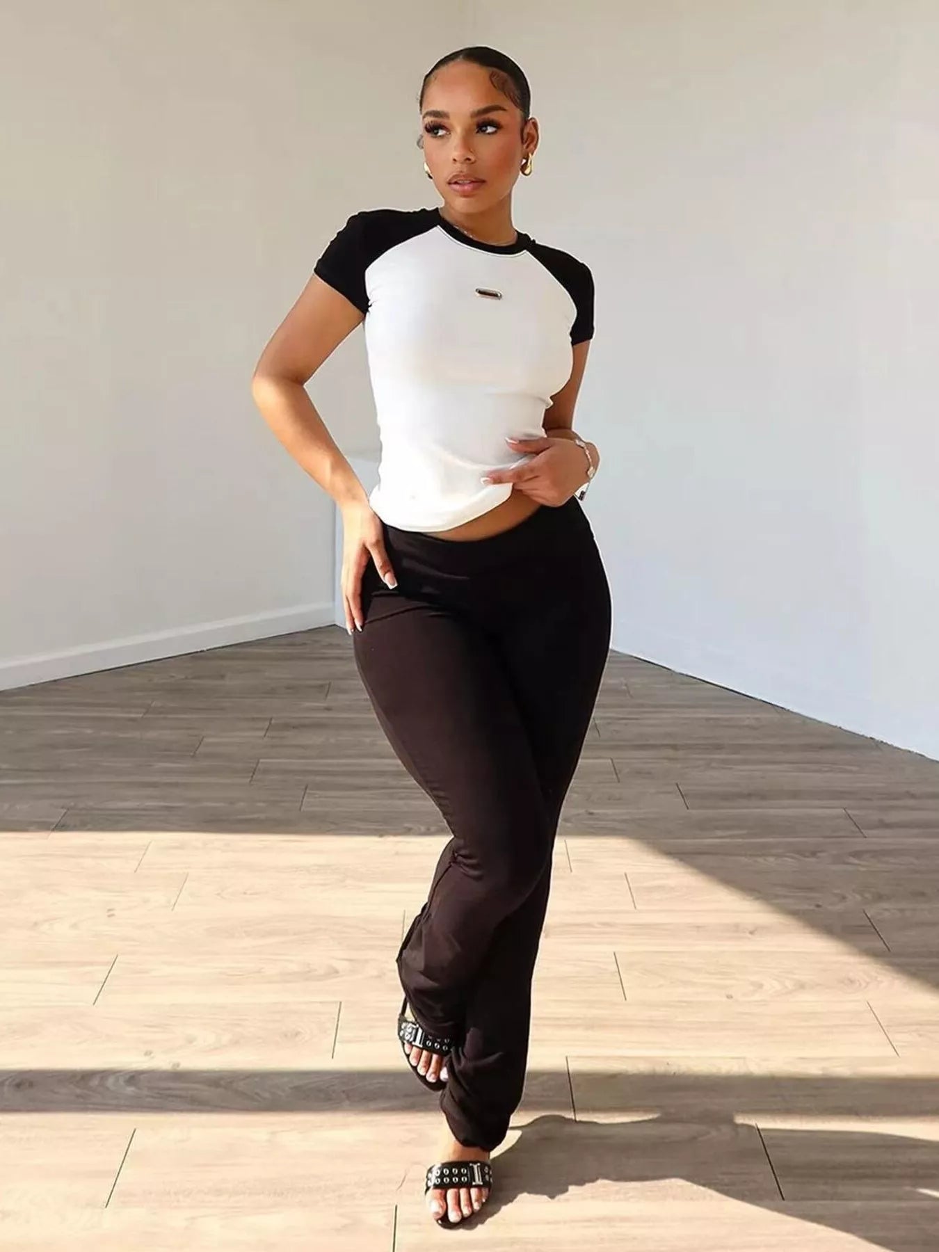 Contrast Short Sleeve Tee and Pants Set designed for comfort and style at Lookzlike