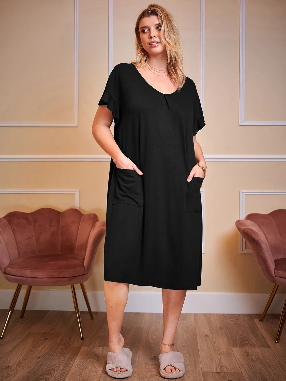 Plus Size Round Neck Short Sleeve Lounge Dress - Lookzlike