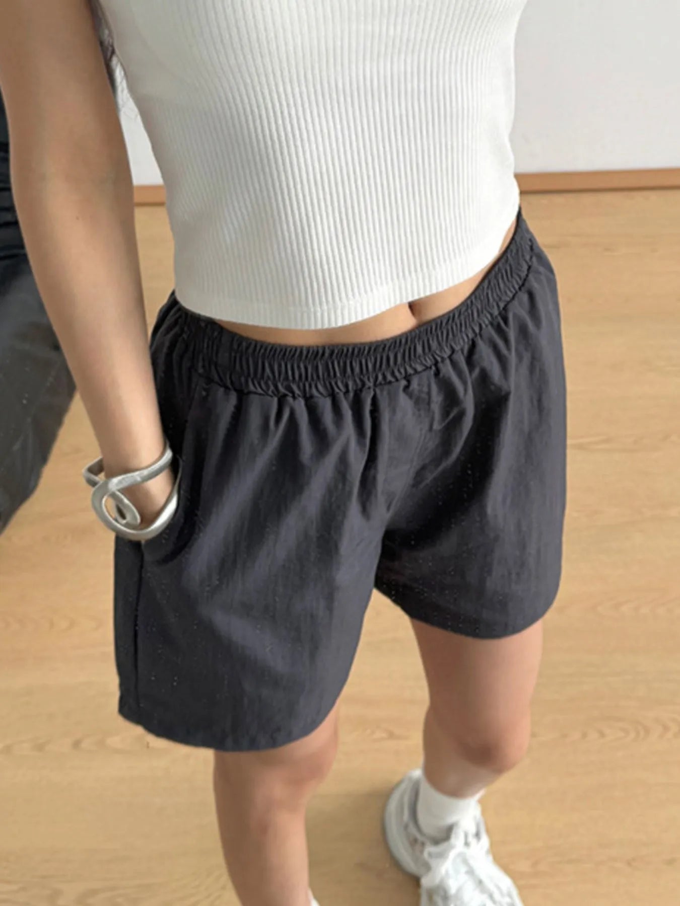 Elastic Waist Casual Shorts - Lookzlike