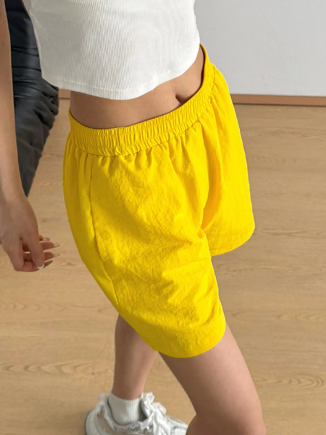 Elastic Waist Casual Shorts - Lookzlike