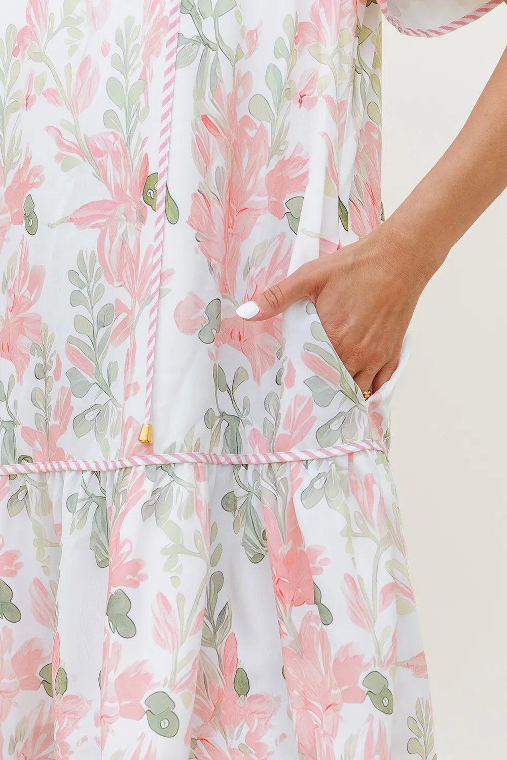 Floral Contrast Edge Layered Short Sleeve Mini Dress - Lookzlike