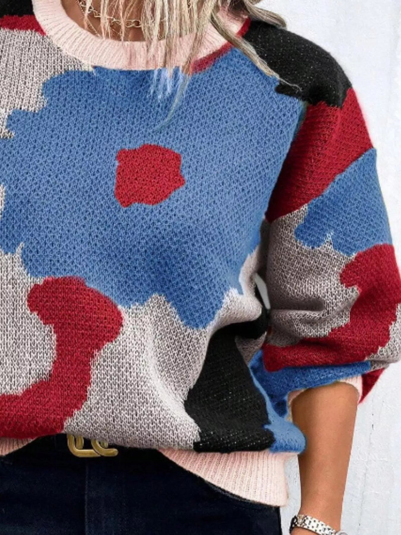 Floral Pattern Round Neck Sweater designed for comfort and style at Lookzlike