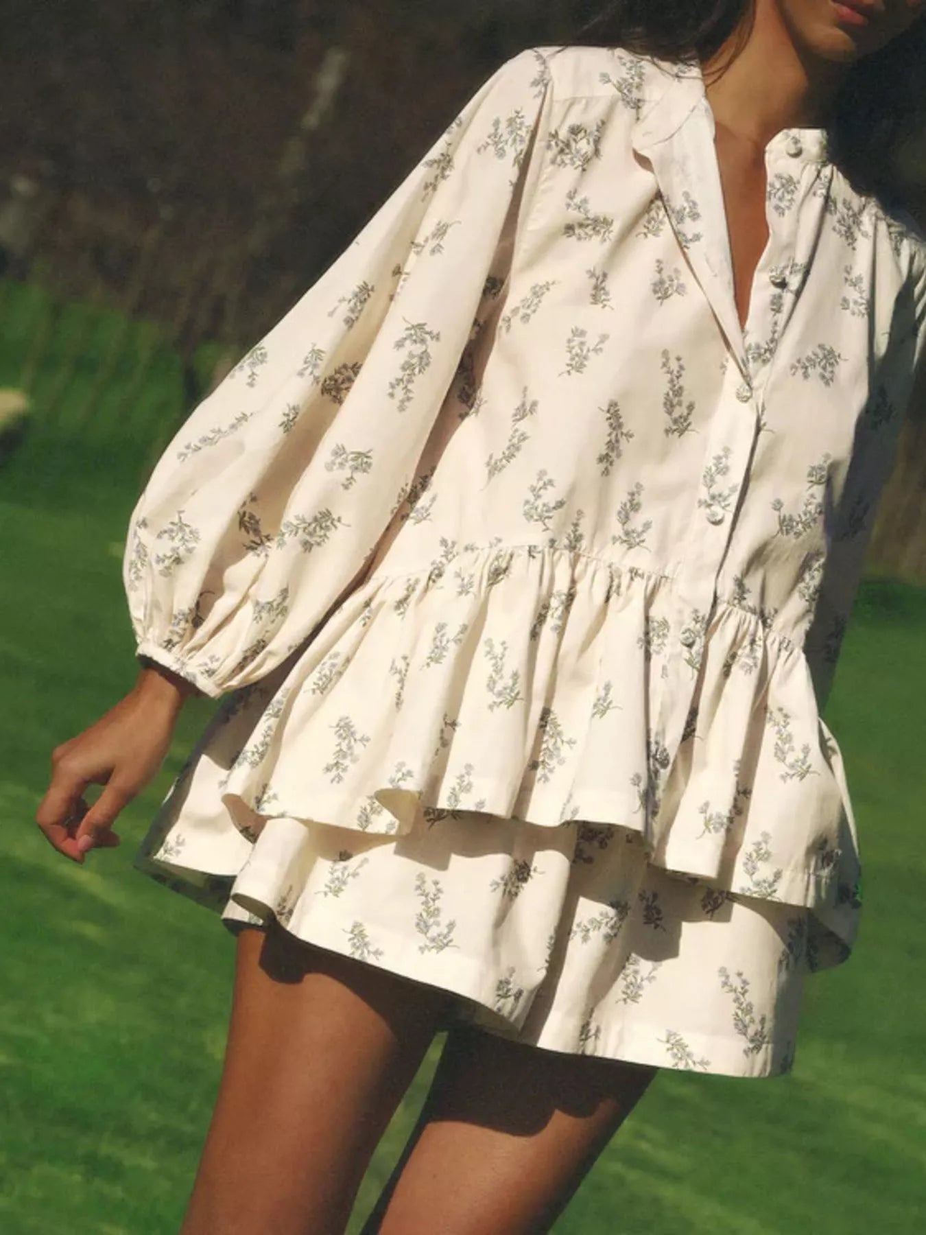Floral Print Balloon Sleeve Top and Shorts Set designed for comfort and style at Lookzlike