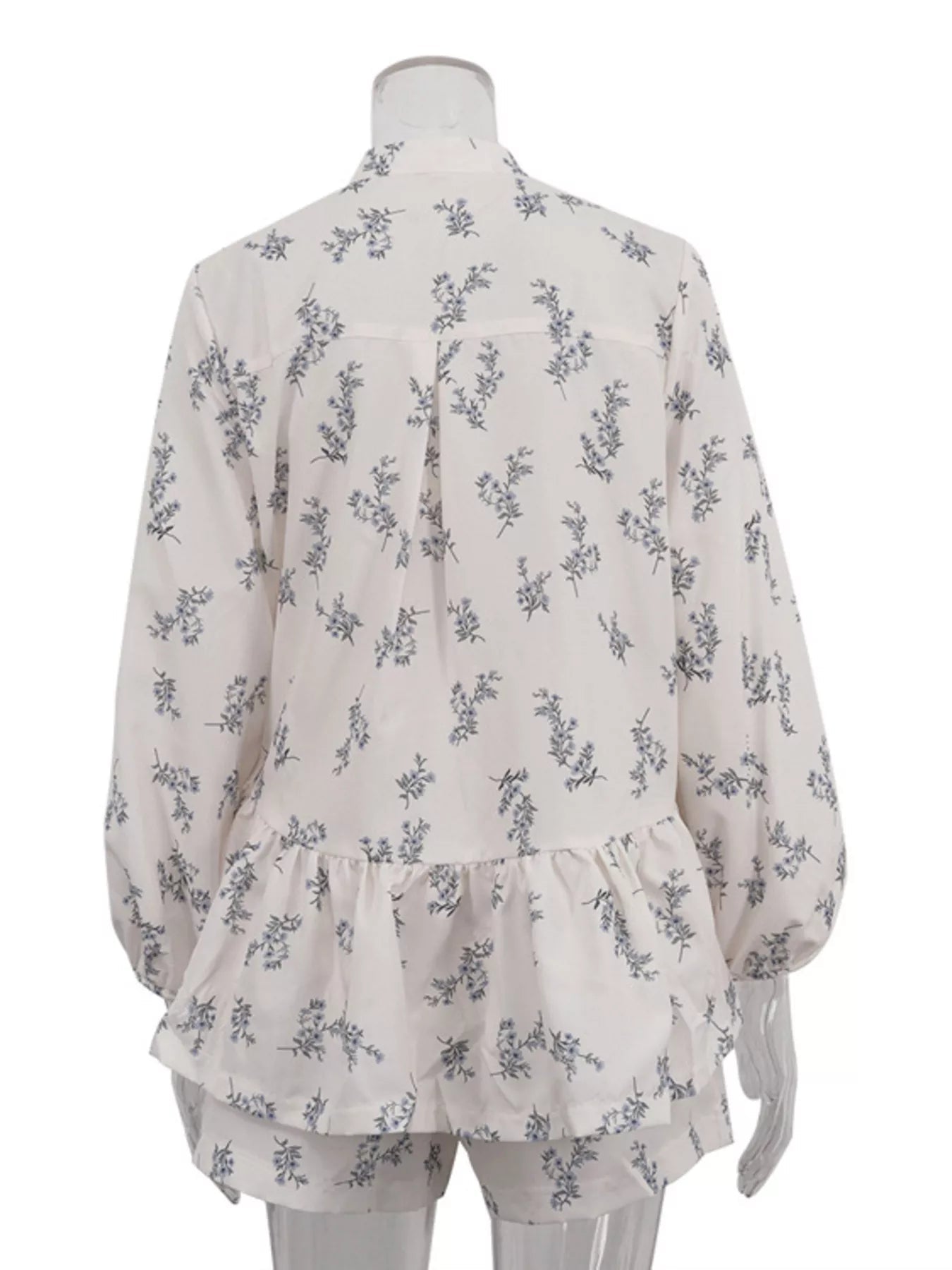 Floral Print Balloon Sleeve Top and Shorts Set designed for comfort and style at Lookzlike