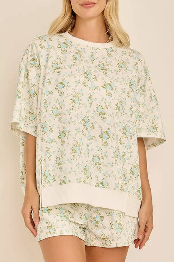 Floral Print Long Sleeve Shift Top Pocketed Shorts 2pcs Set designed for comfort and style at Lookzlike