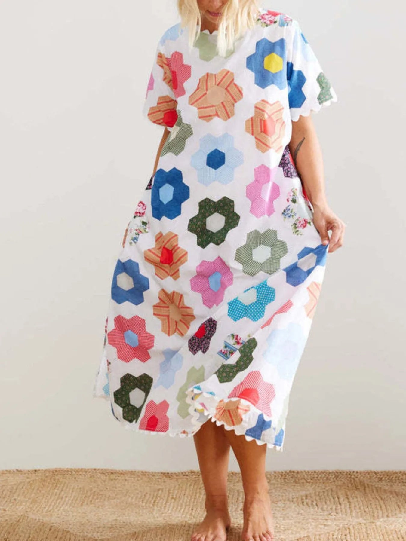 Floral Print Midi Dress with Scalloped Edges - Lookzlike