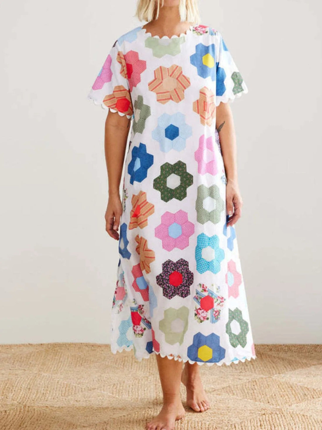 Floral Print Midi Dress with Scalloped Edges - Lookzlike