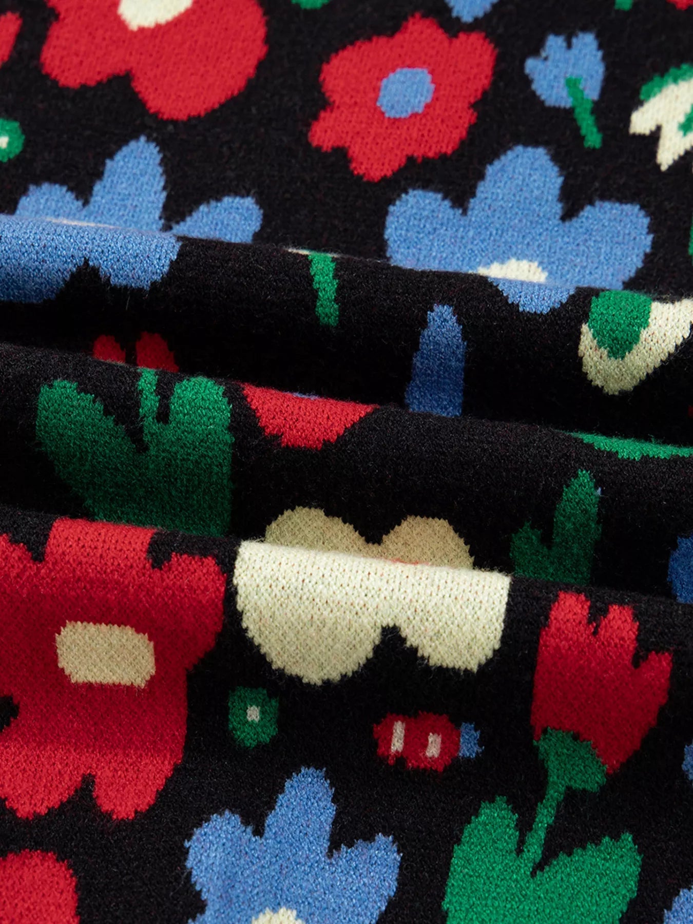 Floral Print V Neck Buttoned Cardigan designed for comfort and style at Lookzlike