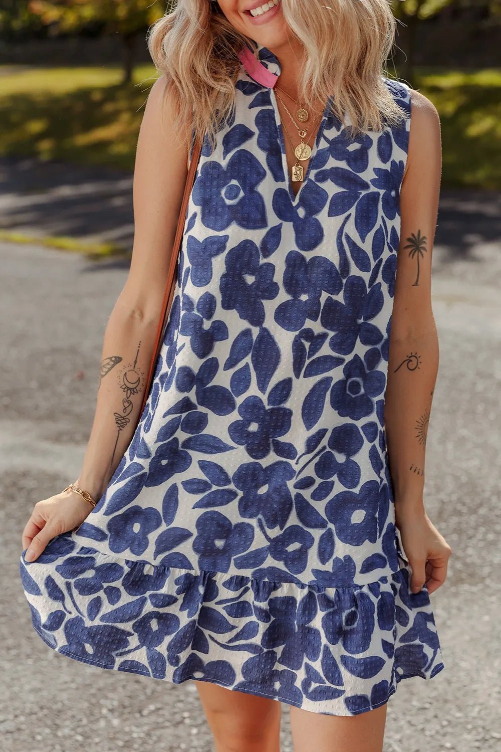 Floral Sleeveless Color Block Notched V Neck Mini Dress - Lookzlike