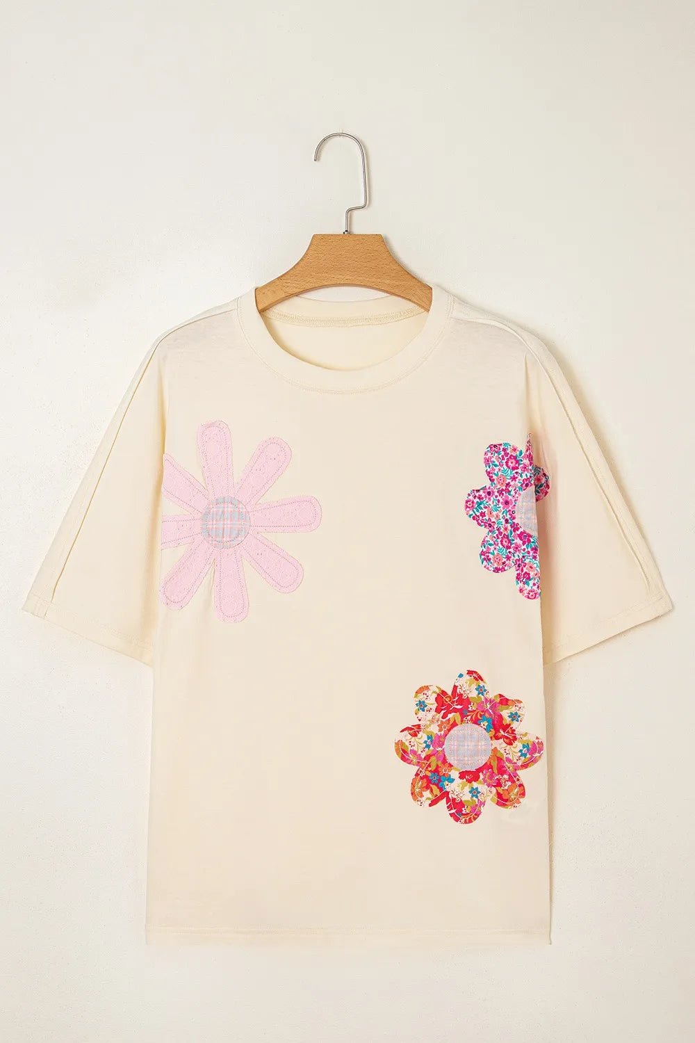 Flower Patched Exposed Stitching Trim Crew Neck Loose Tee - Lookzlike