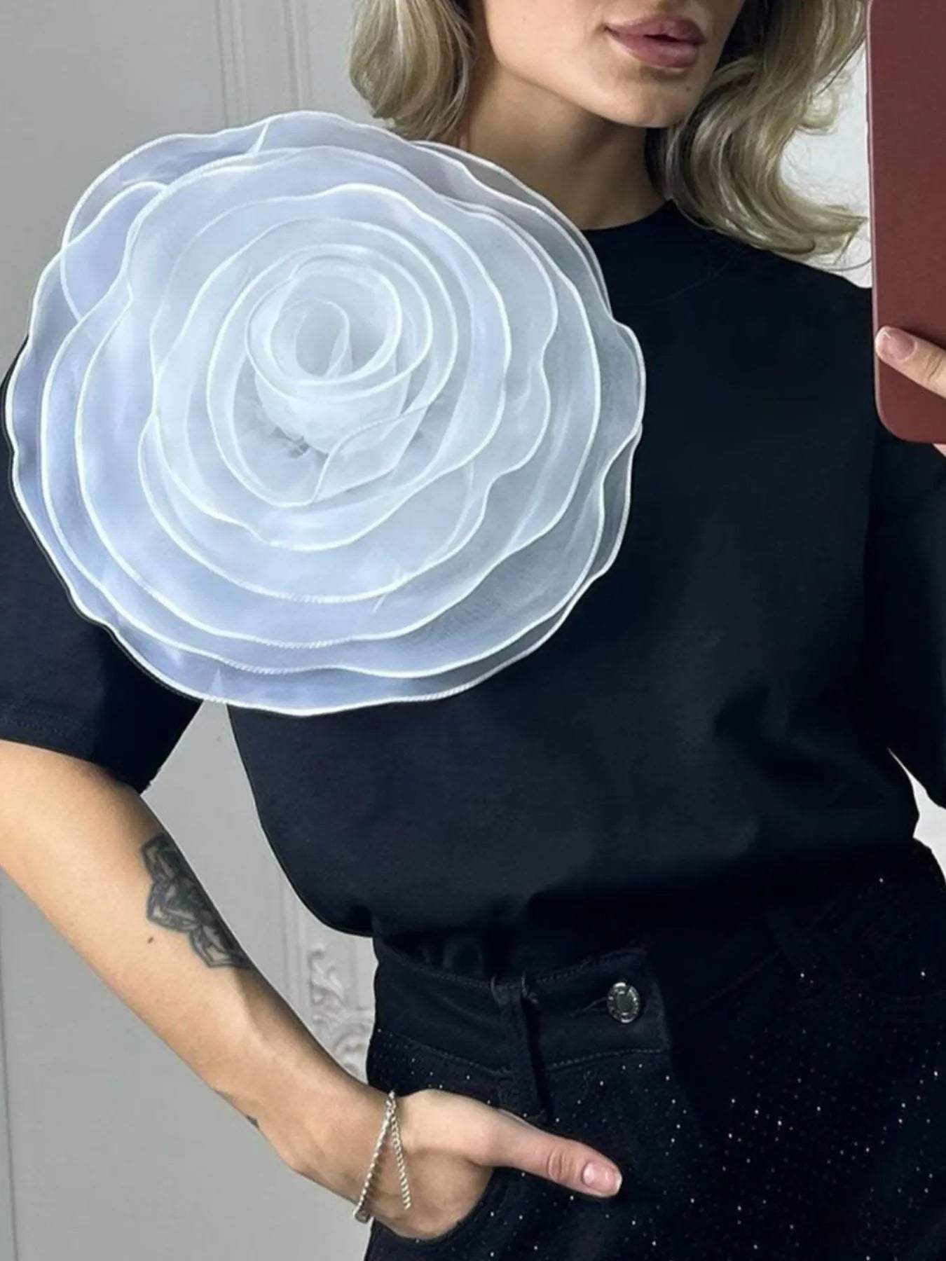 Flower Round Neck Short Sleeve T-Shirt - Lookzlike