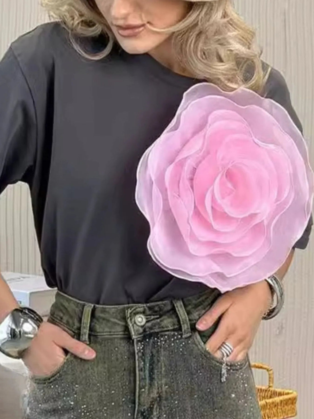 Flower Round Neck Short Sleeve T-Shirt - Lookzlike