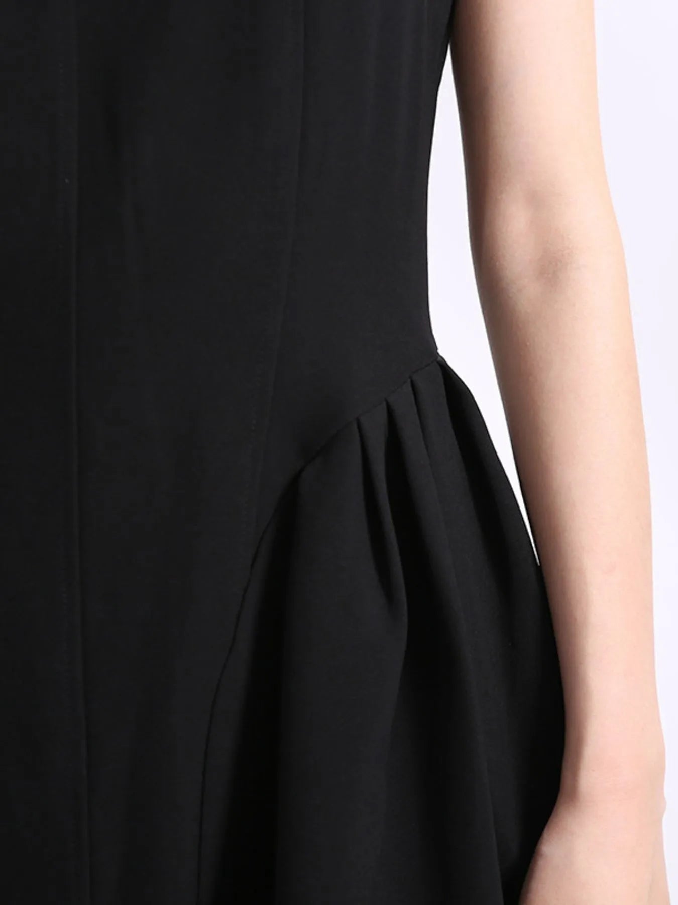 Flower Scoop Neck Sleeveless Dress designed for comfort and style at Lookzlike