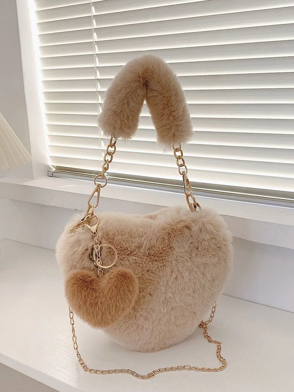 Heart Shape Faux Fur Handbag - Lookzlike