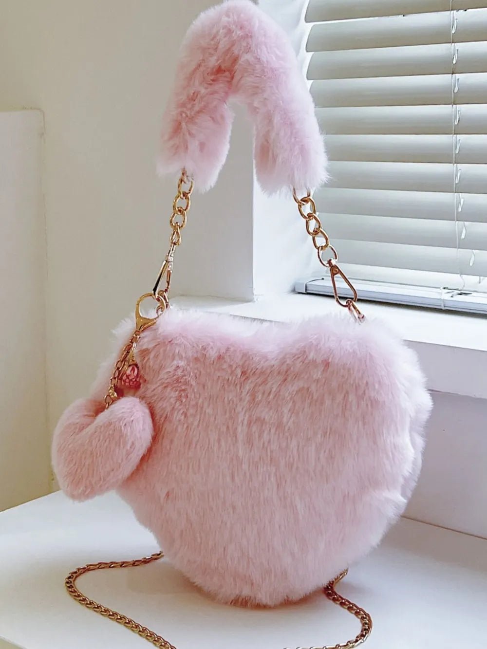 Heart Shape Faux Fur Handbag - Lookzlike