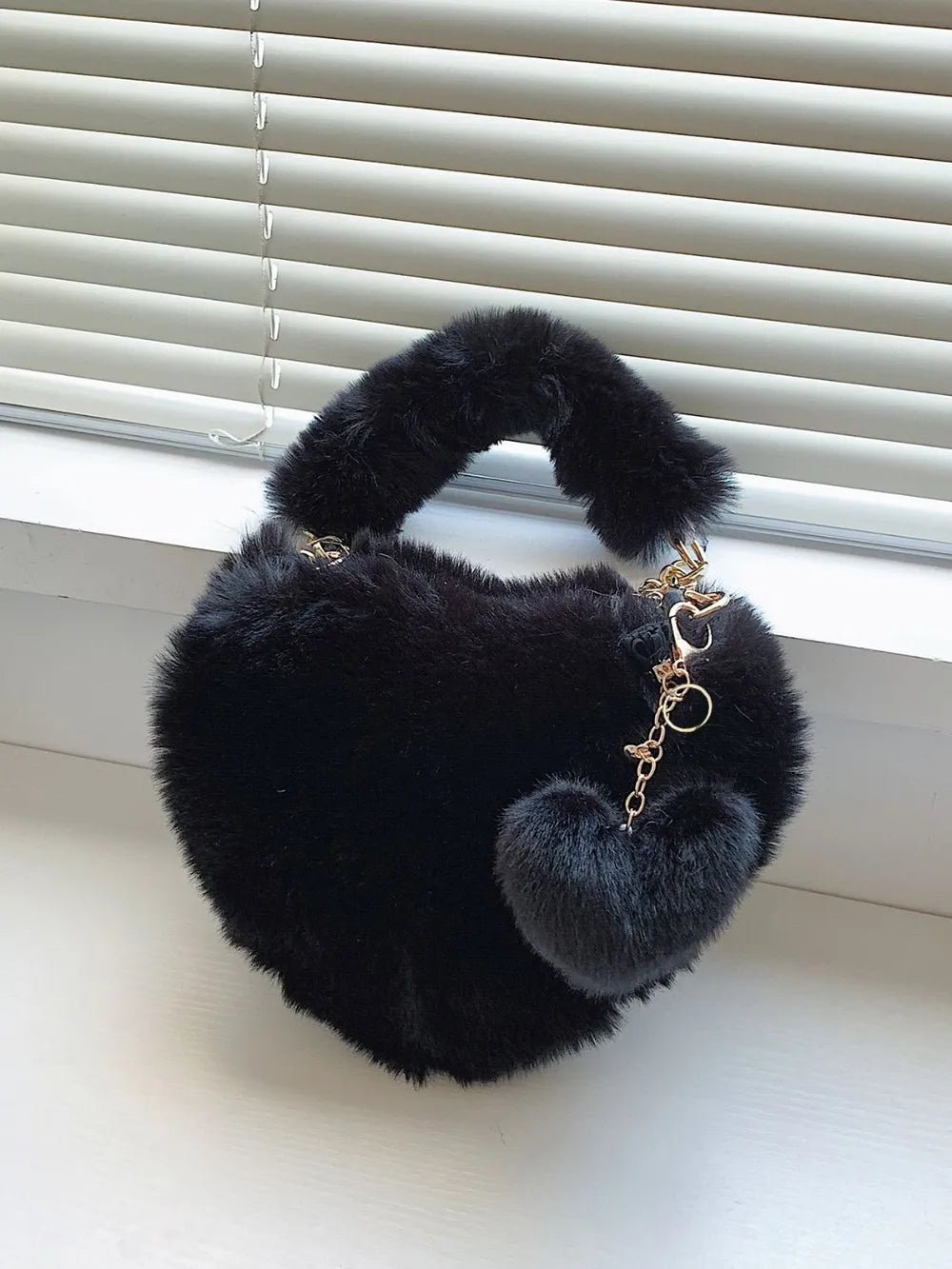 Heart Shape Faux Fur Handbag - Lookzlike