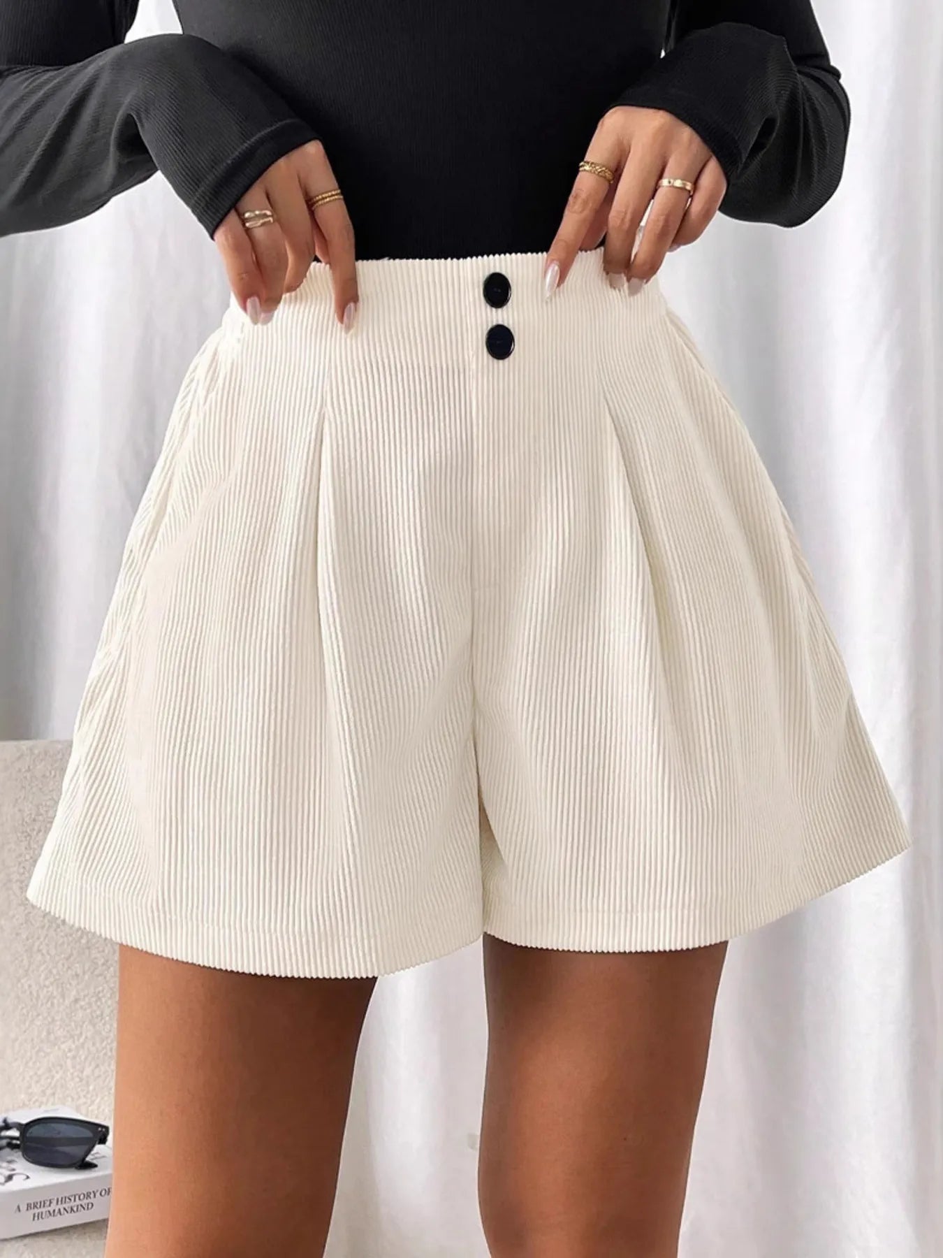 High Waisted Corduroy Shorts - Lookzlike