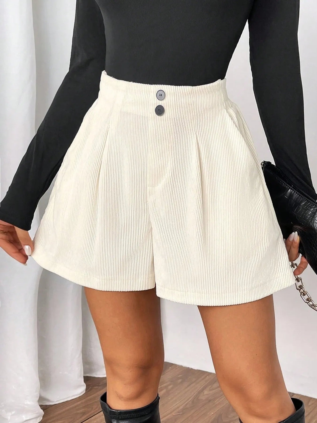High Waisted Corduroy Shorts - Lookzlike