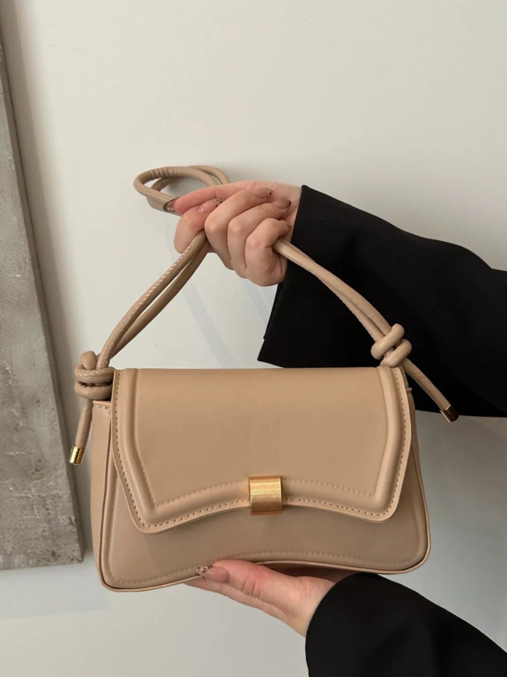 Knotted Strap PU Leather Handbag - Lookzlike