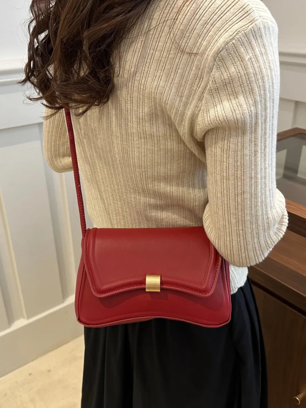 Knotted Strap PU Leather Handbag - Lookzlike