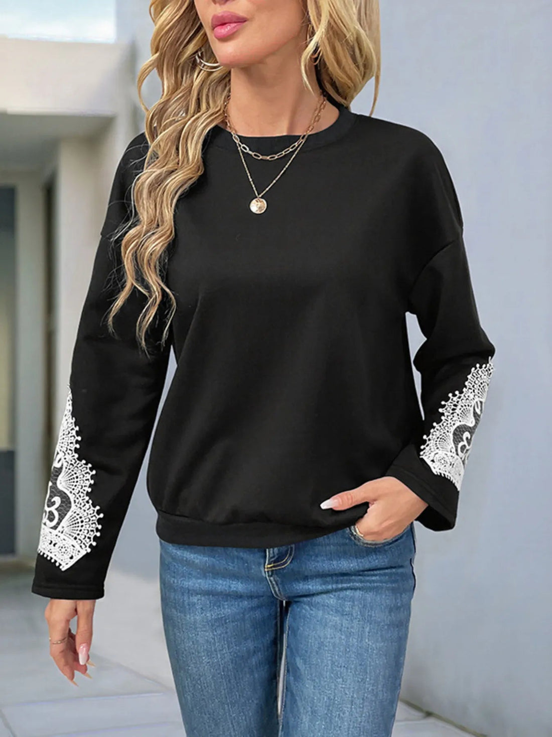 Lace Detail Long Sleeve Sweatshirt - Lookzlike
