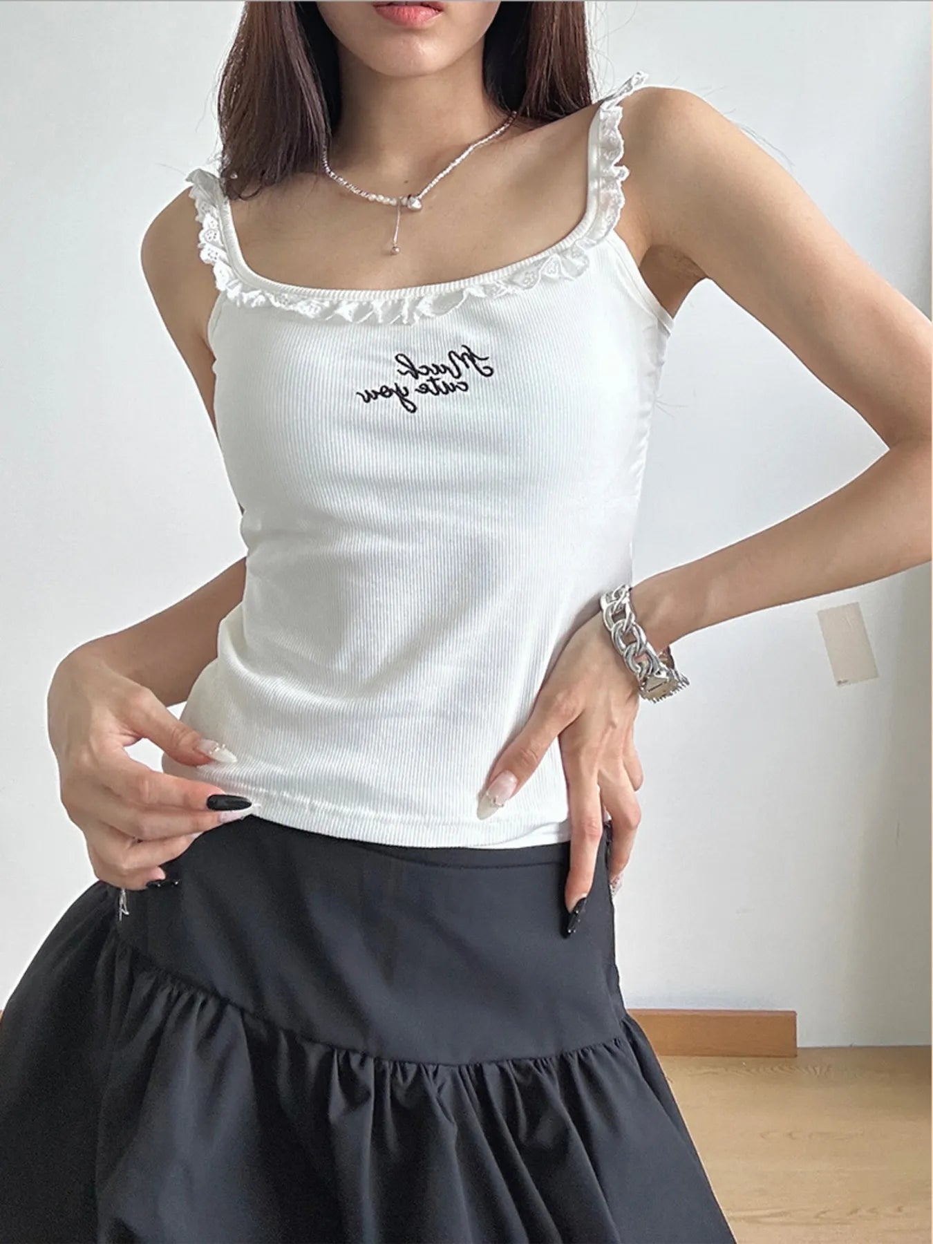 Lace Detail Scoop Neck Cami - Lookzlike