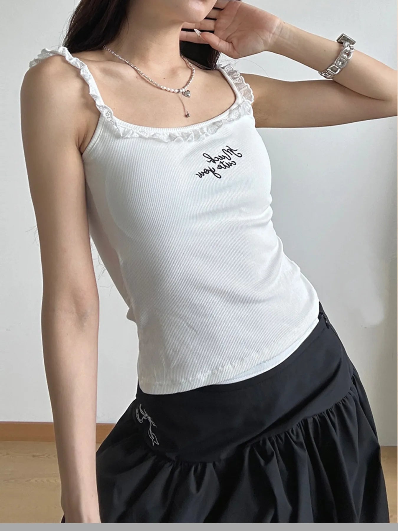 Lace Detail Scoop Neck Cami - Lookzlike