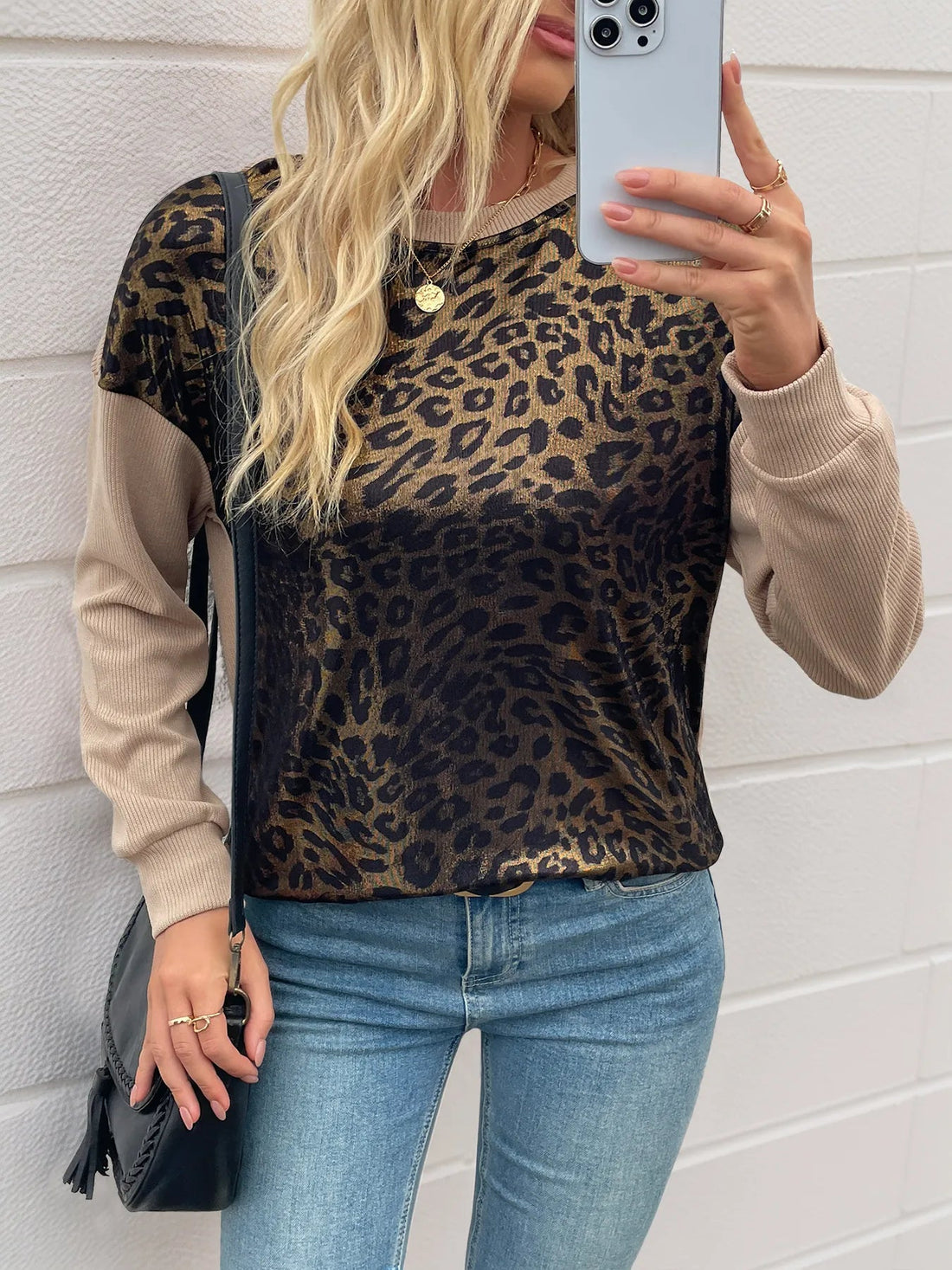 Leopard Round Neck Long Sleeve Sweatshirt - Lookzlike
