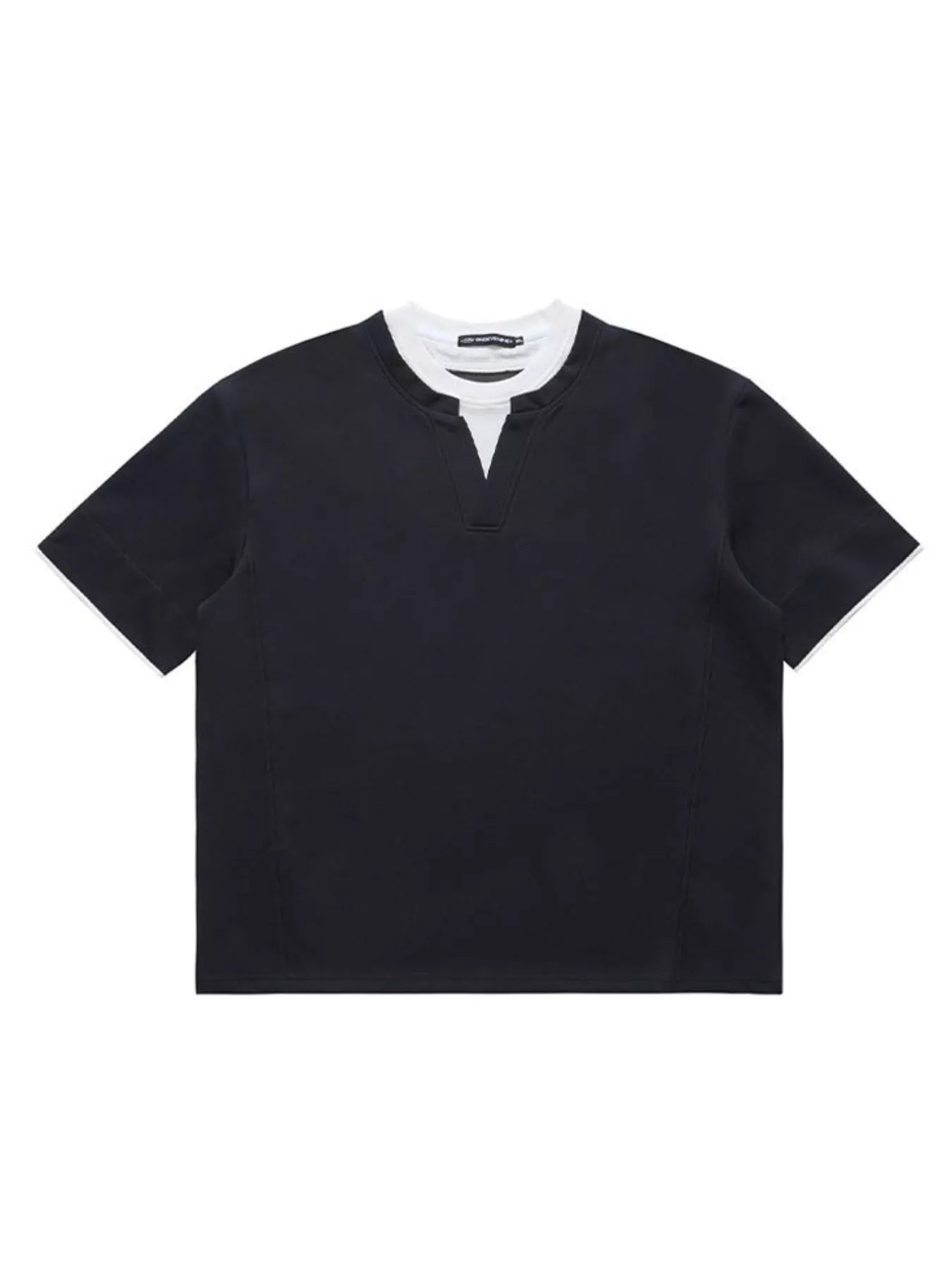 Men's Contrast Trim Short Sleeve T-Shirt designed for comfort and style at Lookzlike