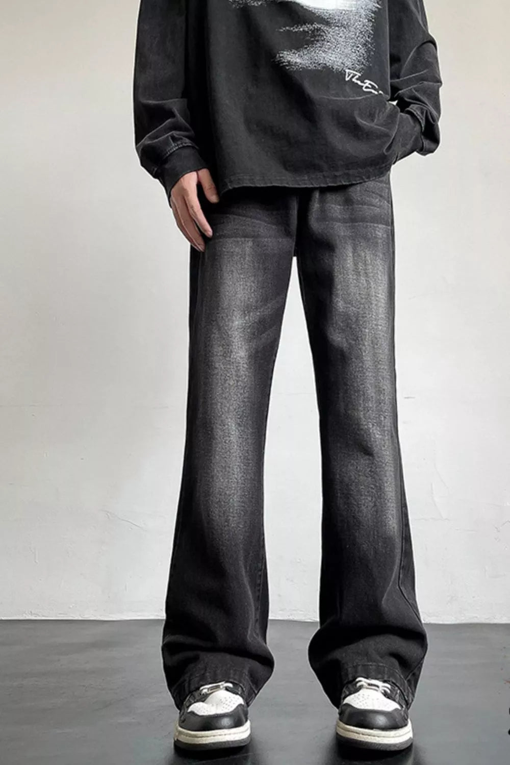 Men's Full Size Vintage Wash Wide Leg Jeans Plus Size designed for comfort and style at Lookzlike