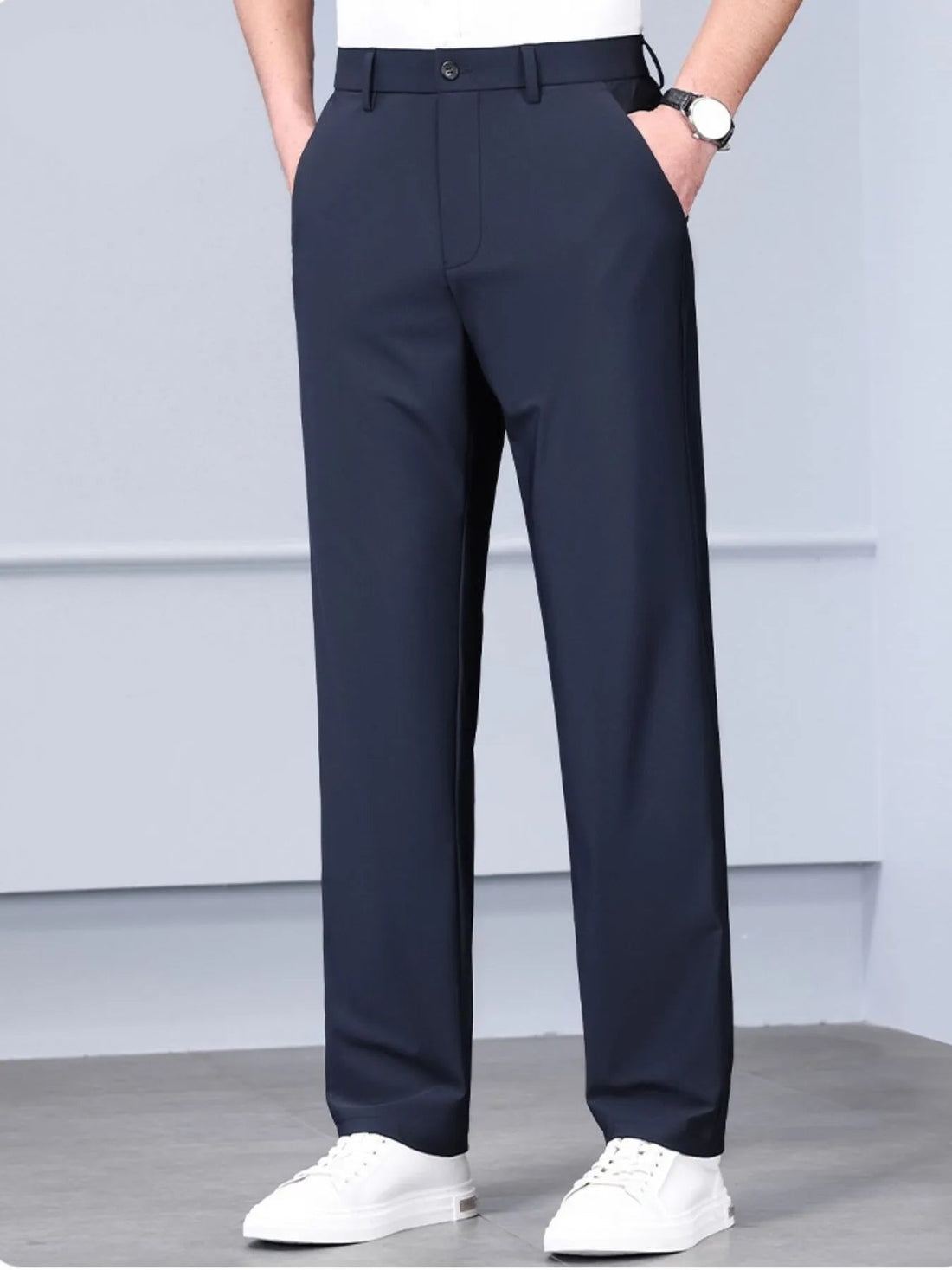 Men's Loose Fit Jeans with Pockets designed for comfort and style at Lookzlike