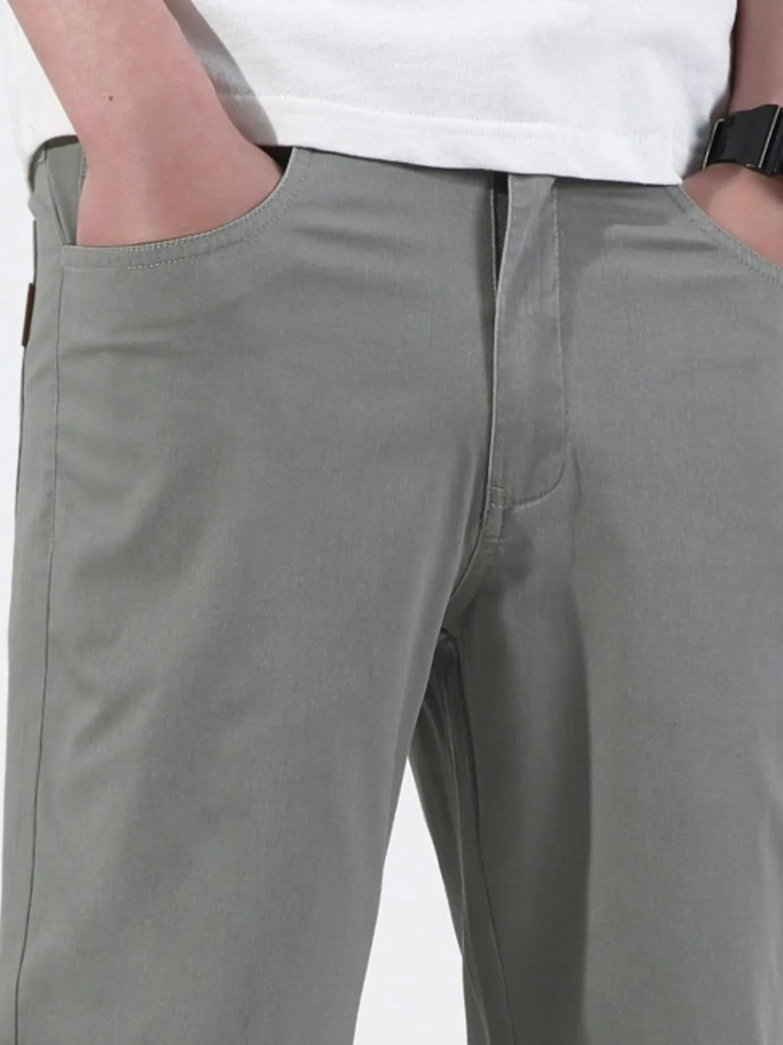 Men's Loose Fit Jeans designed for comfort and style at Lookzlike