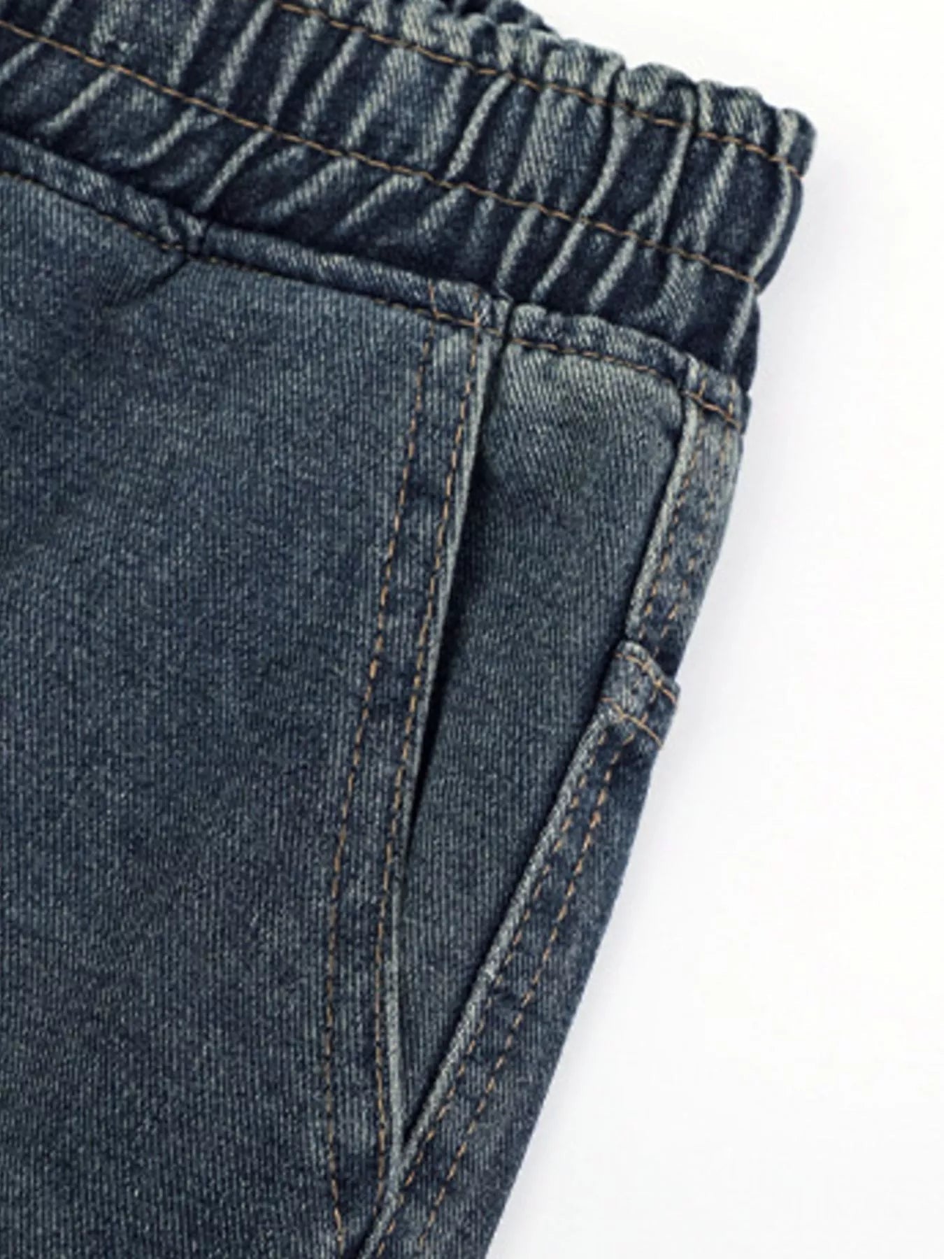 Men's Plus Size Wide - Leg Cargo Jeans designed for comfort and style at Lookzlike