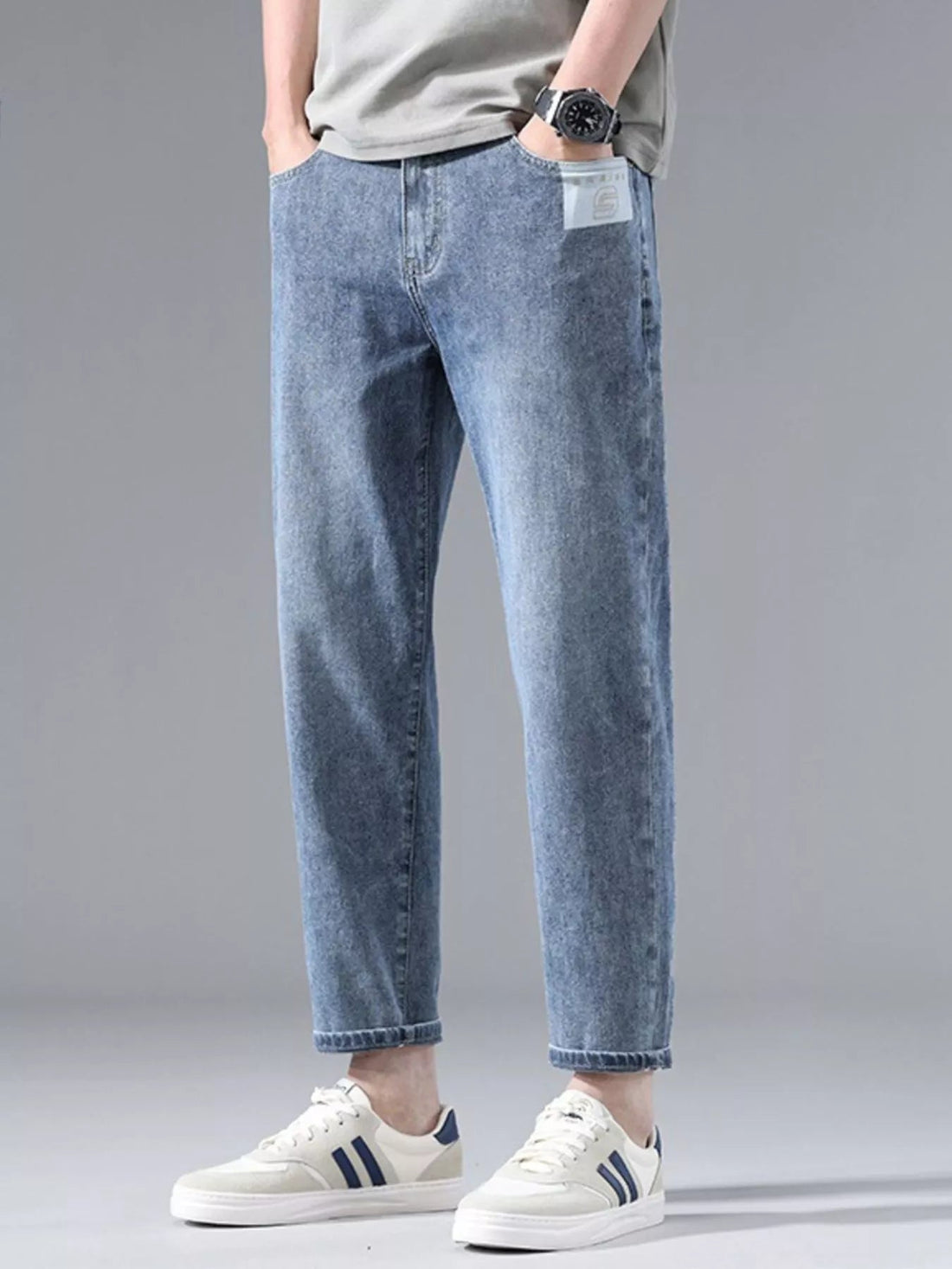 Men's Straight Leg Jeans designed for comfort and style at Lookzlike