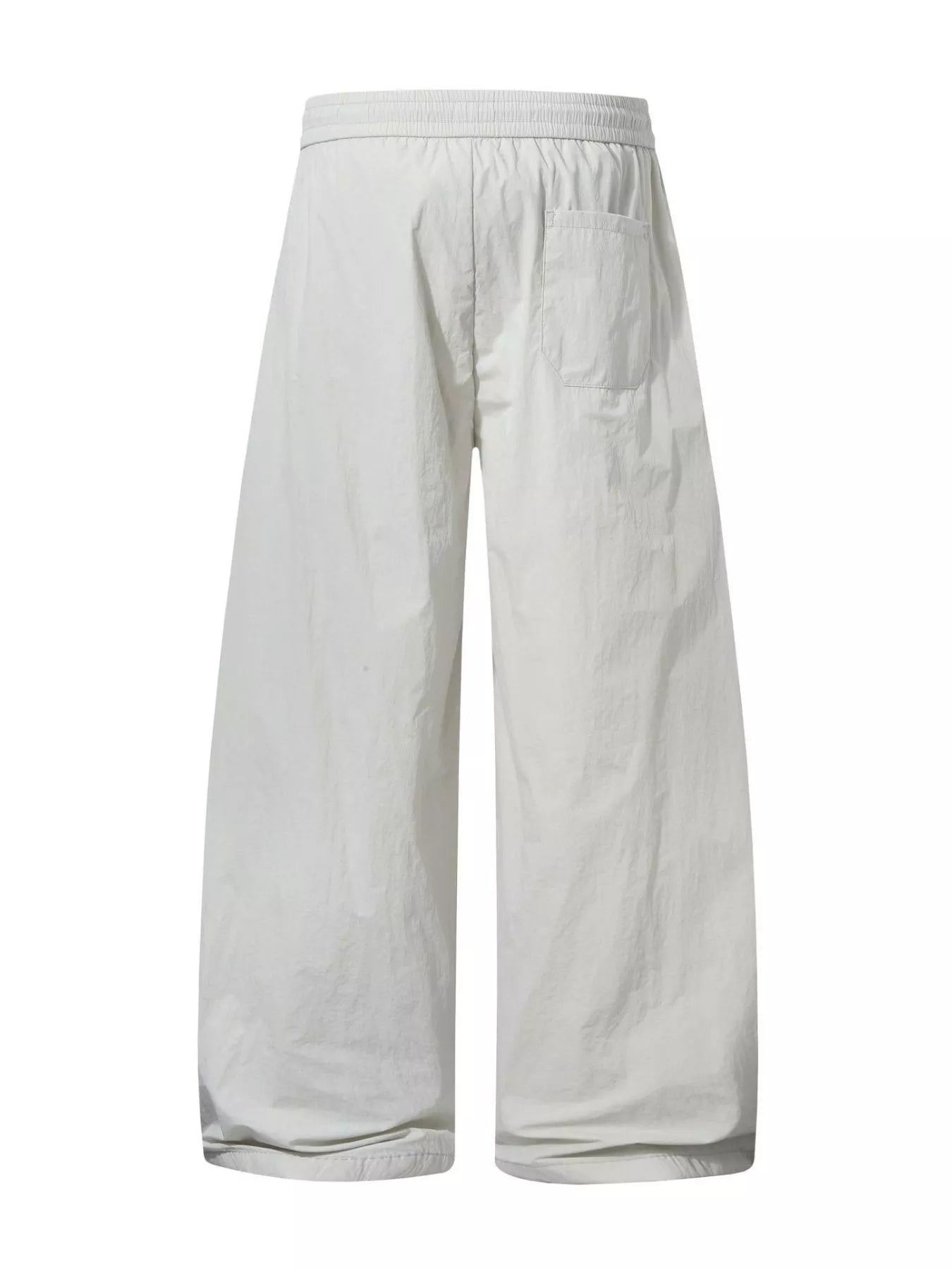 Men's Wide-Leg Cargo Pants designed for comfort and style at Lookzlike