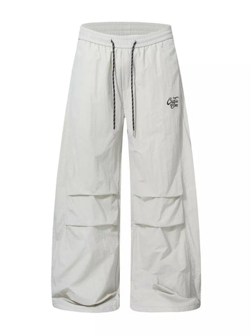 Men's Wide-Leg Cargo Pants designed for comfort and style at Lookzlike