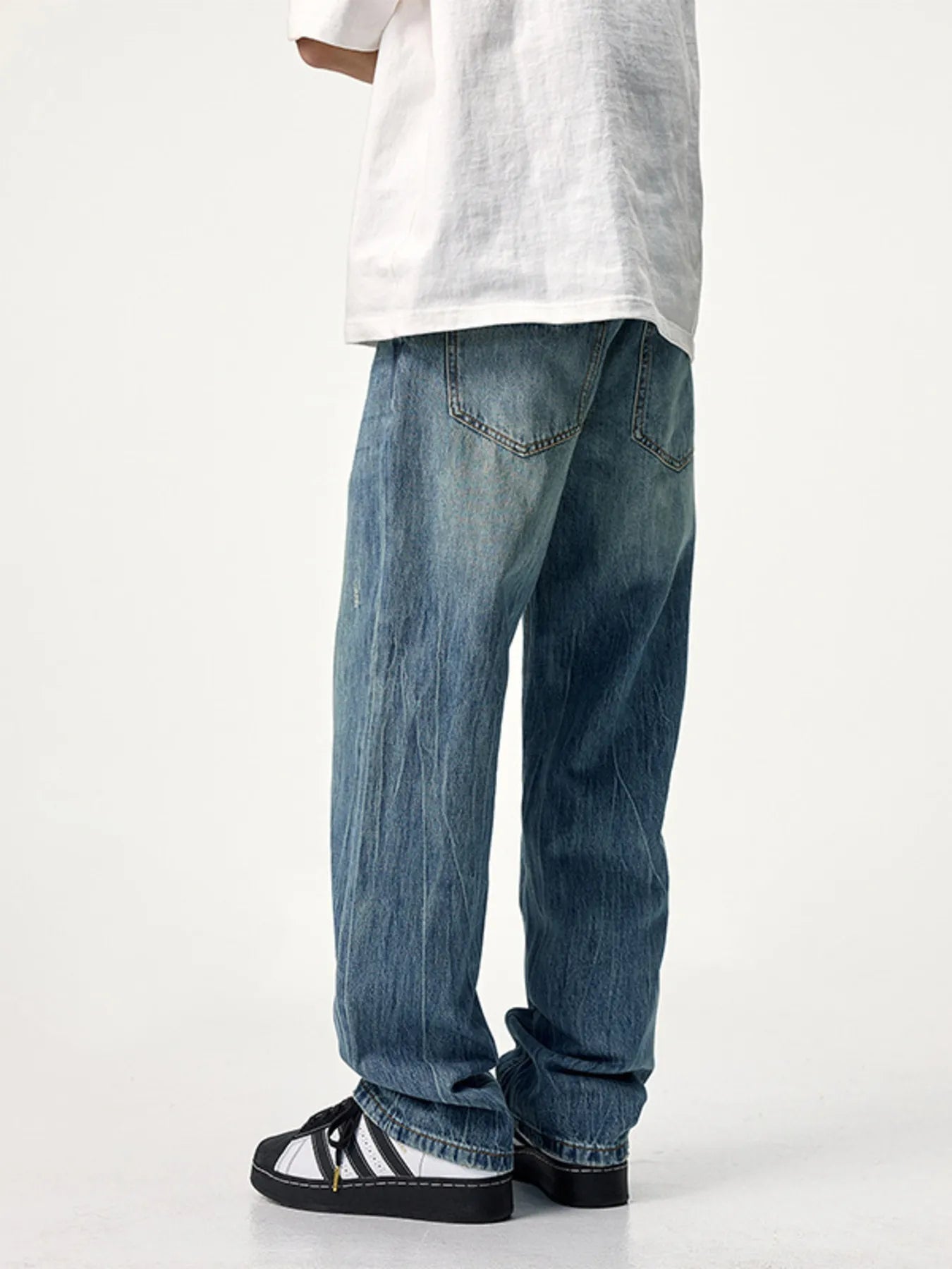 Men's Wide Leg Jeans designed for comfort and style at Lookzlike
