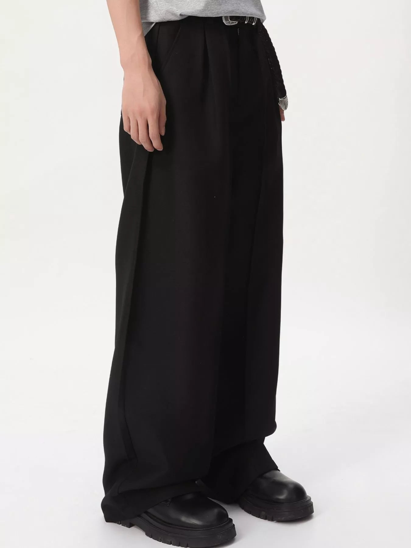 Men's Wide-Leg Pleated Pants designed for comfort and style at Lookzlike