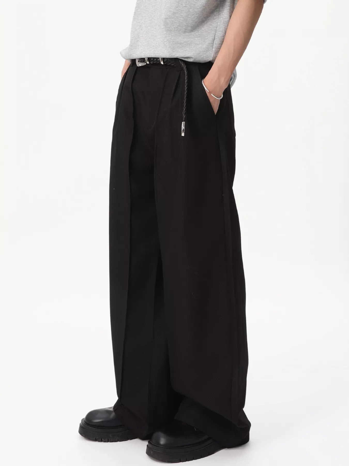 Men's Wide-Leg Pleated Pants designed for comfort and style at Lookzlike