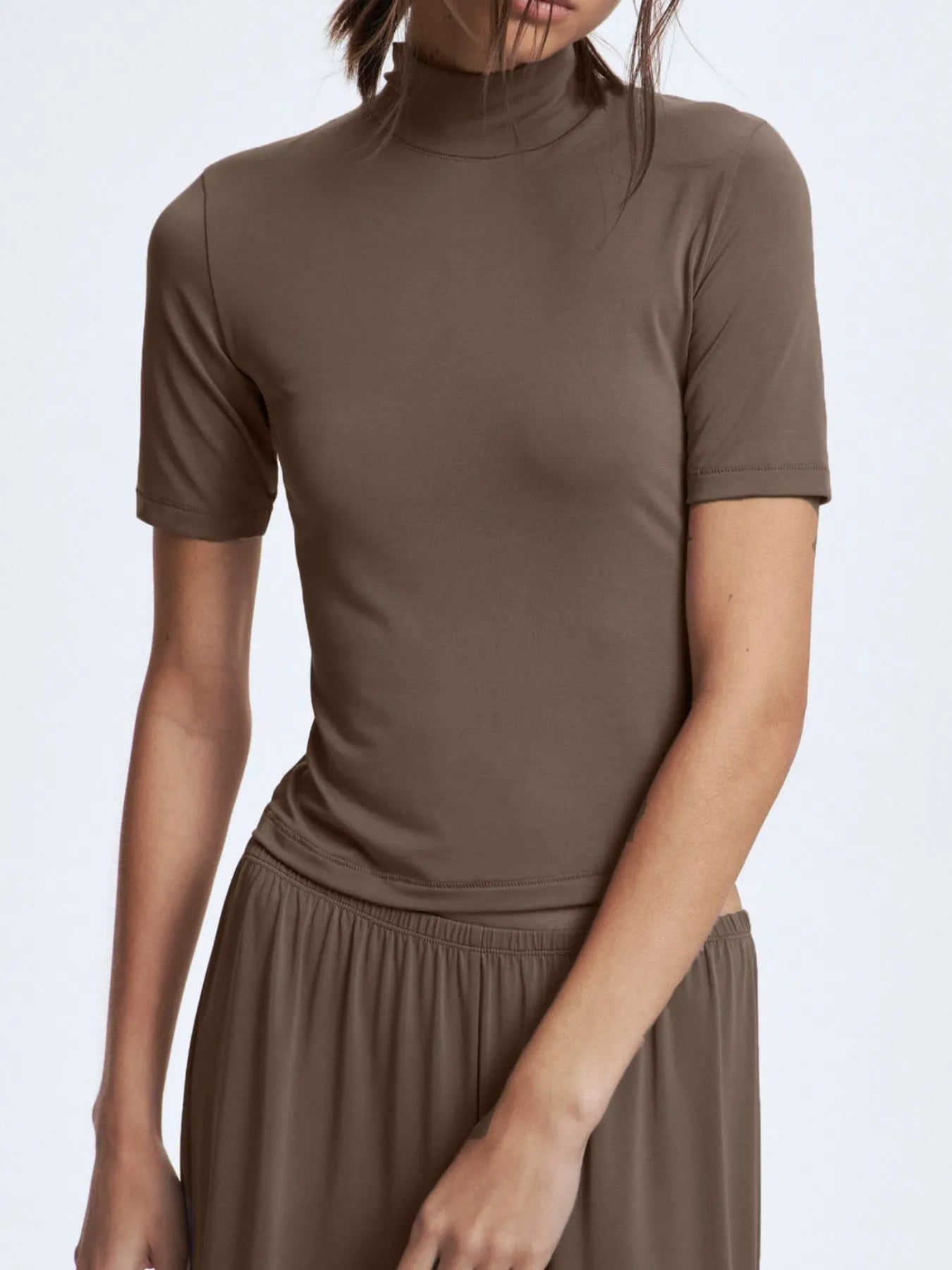 Mock Neck Short Sleeve Top and Pants Set - Lookzlike